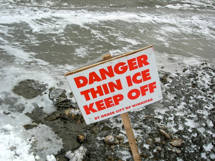 Danger thin ice. Keep off.