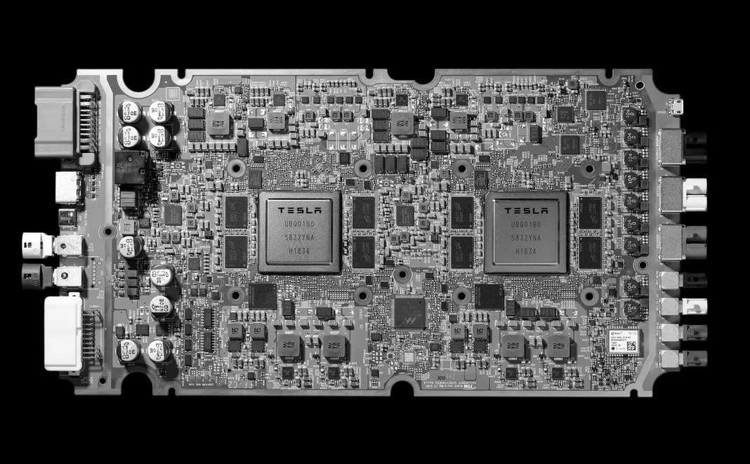 TeslaFSDcomputermodule min
